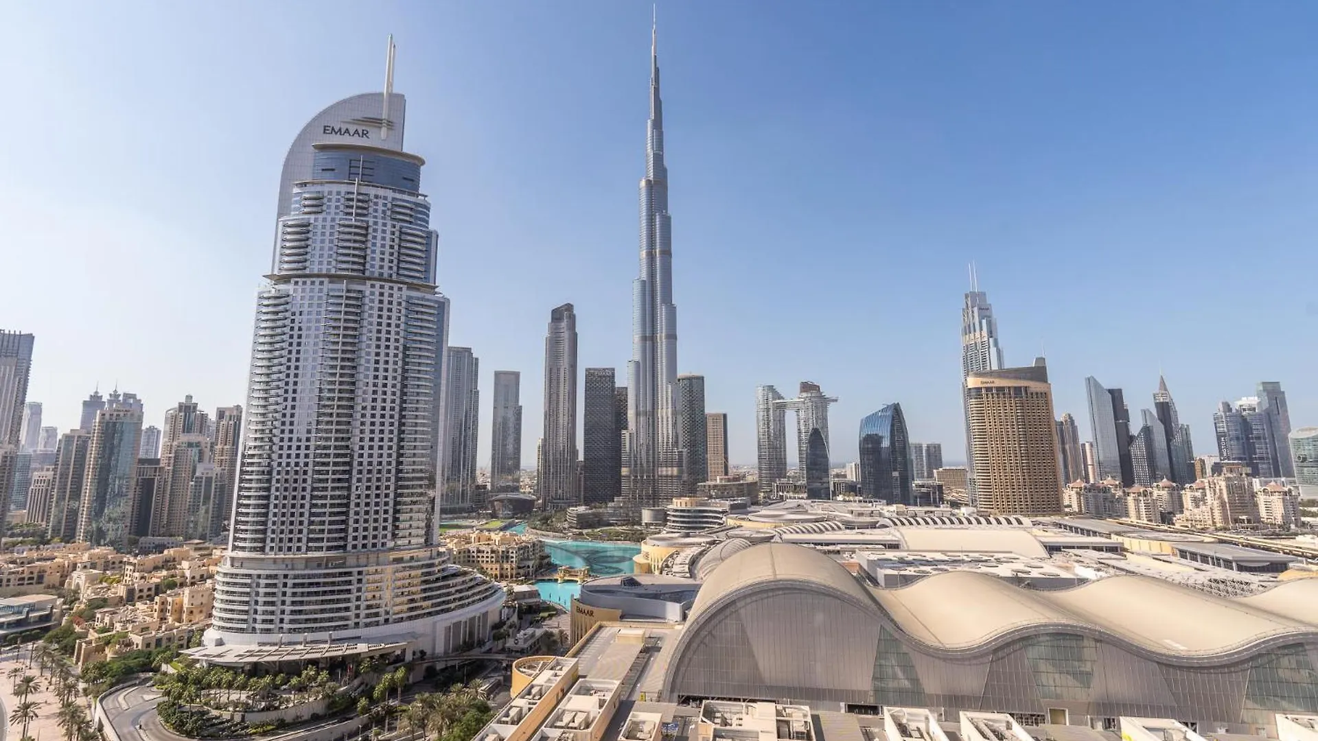 Downtown Elegance - 1Br Apartment With Unmatched Burj Khalifa Views Dubai