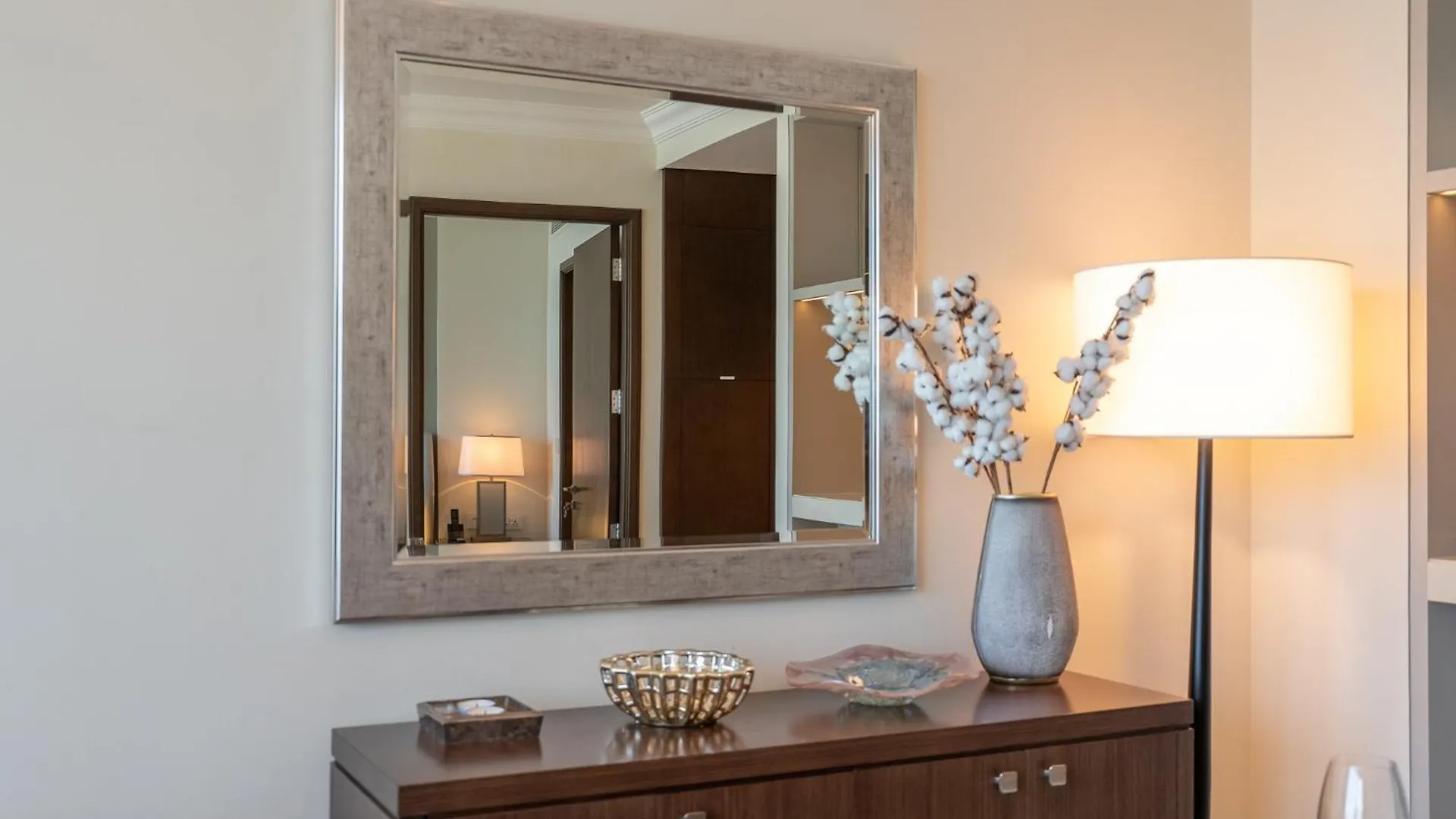 Downtown Elegance - 1Br Apartment With Unmatched Burj Khalifa Views Dubai United Arab Emirates